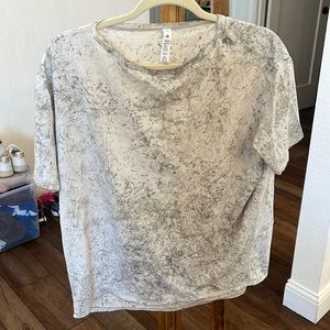 Lululemon Back in Action tee